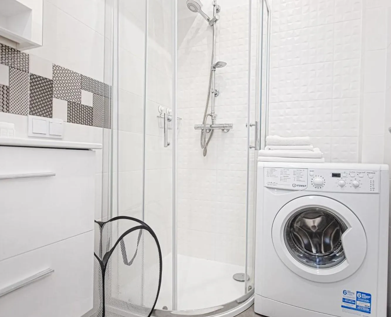 Apartment Lovely Hoza Str Studio Super Central Location Warsaw Poland